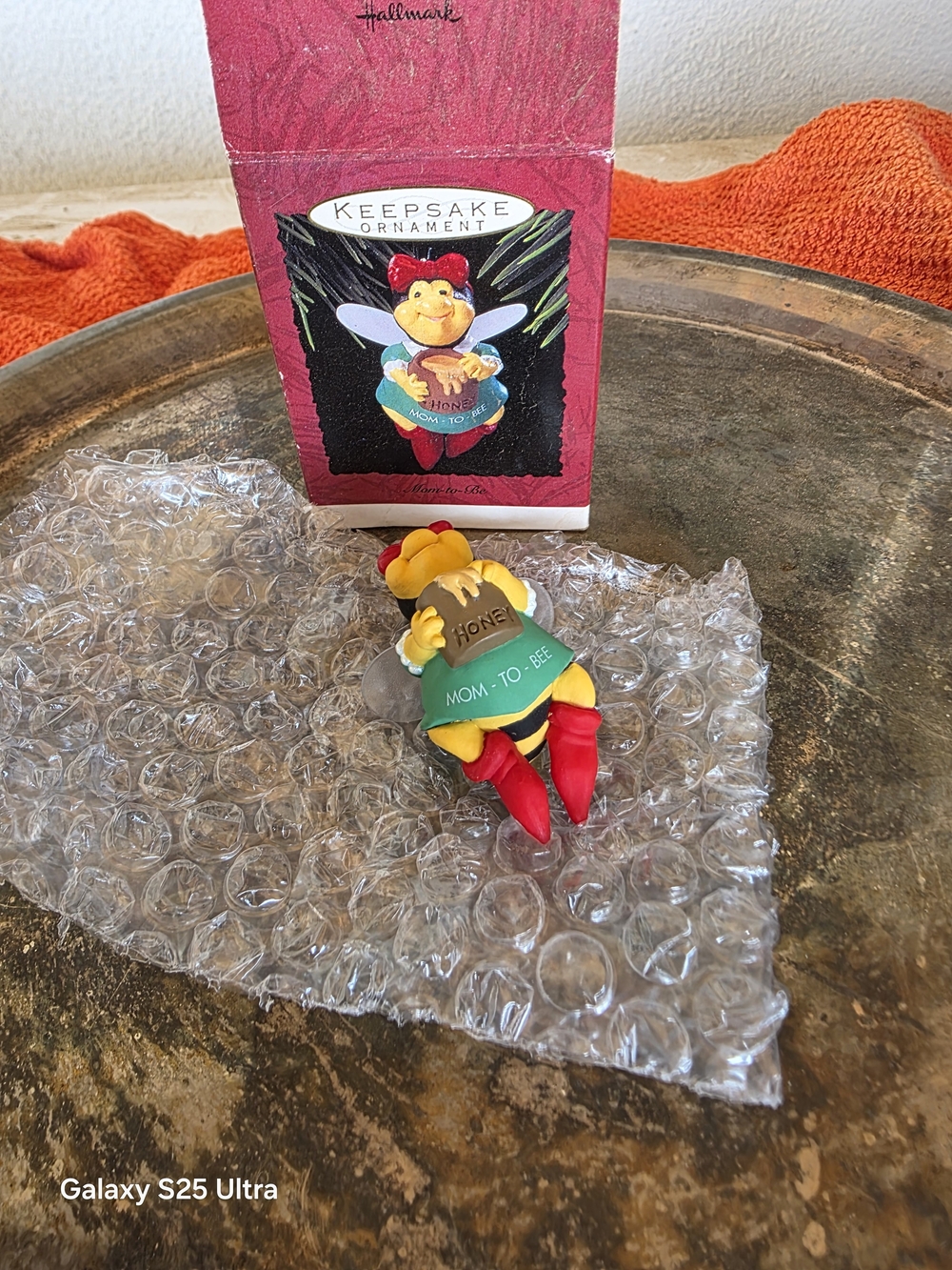 Mom To Bee.  Hallmark Keepsake 'Mom-to-Bee' Bee Ornament - Yellow & Red